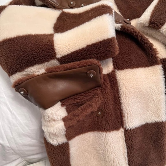 Stand Studio Faux Fur Coat - Picture 6 of 6